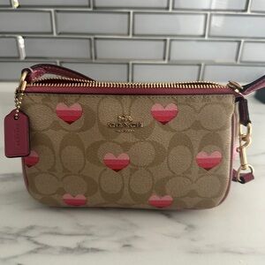 Nolita 19 In Signature Canvas With Stripe Heart Print